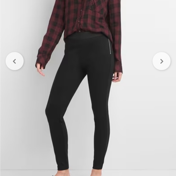 GAP
Black Ponte Leggings with Side Zip - Picture 2 of 4